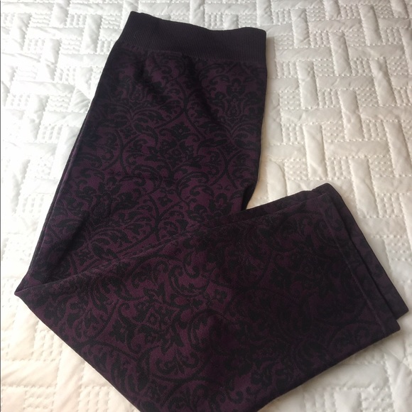 Fabletics Pants - Fabletics 3/4 Workout Leggings